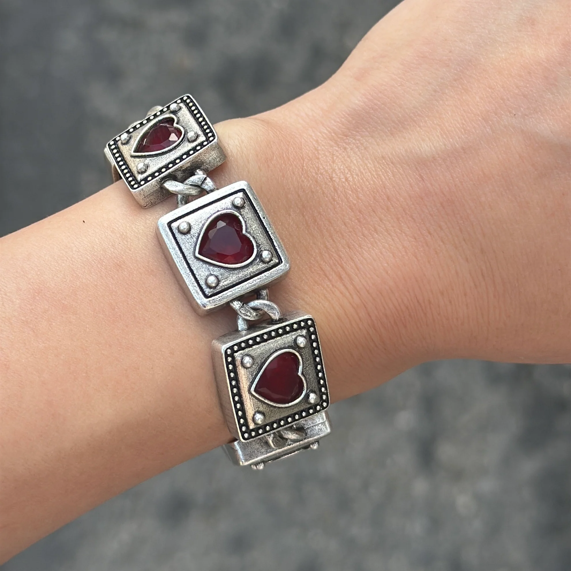 Queen of Hearts Bracelet - Image 3