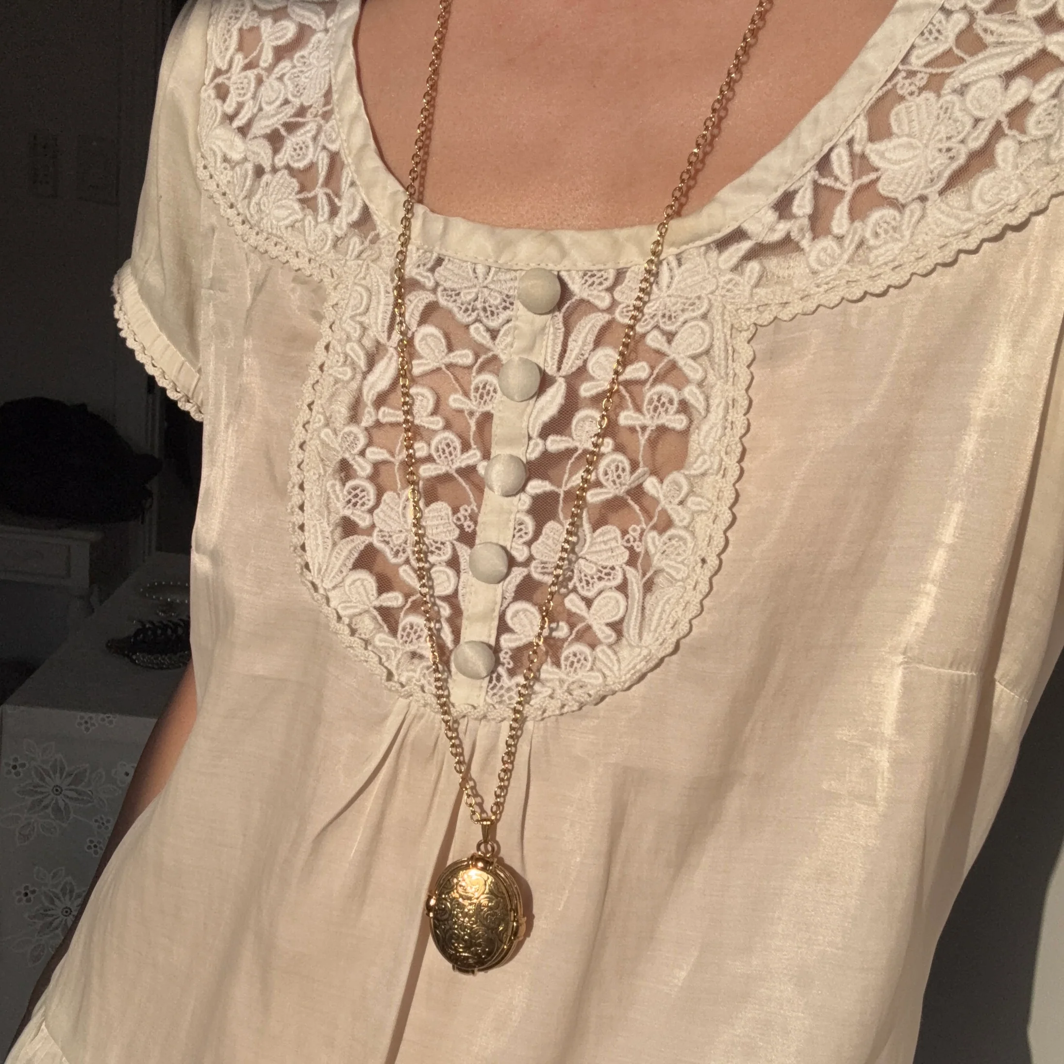 [Vintage Drop 16] Gold Nugget Locket Necklace - Image 2