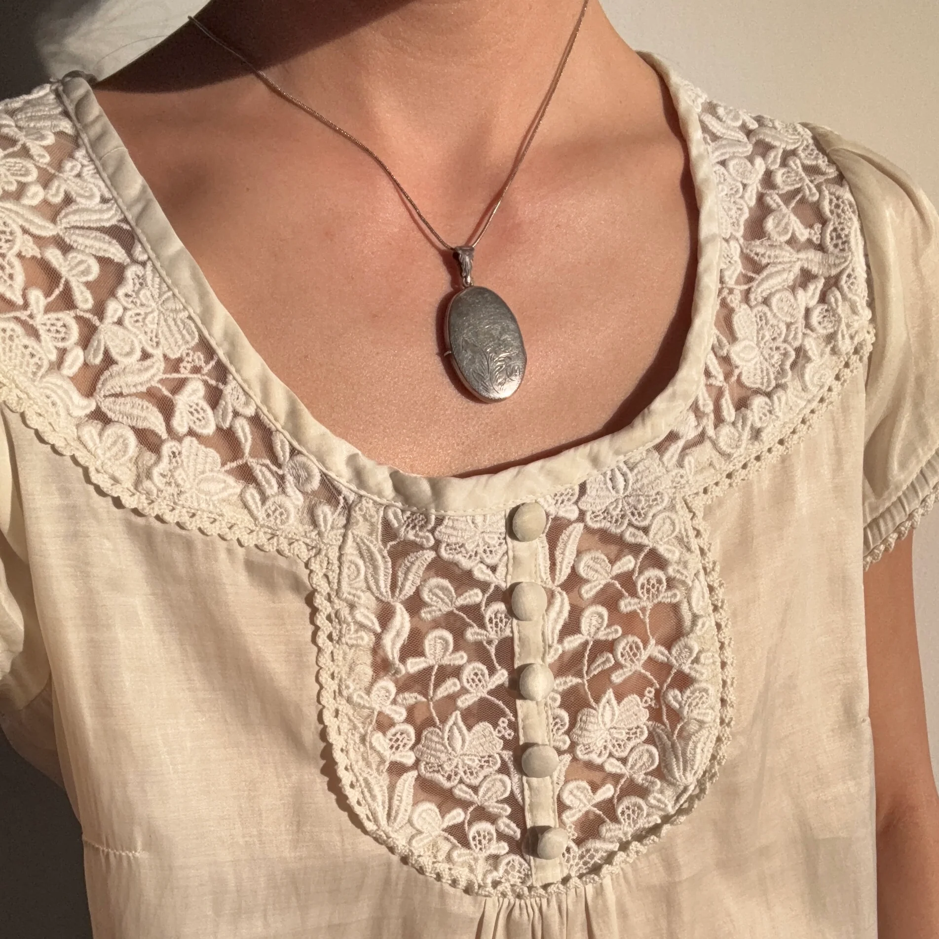 [Vintage Drop 16] Grandmother Necklace - Image 2