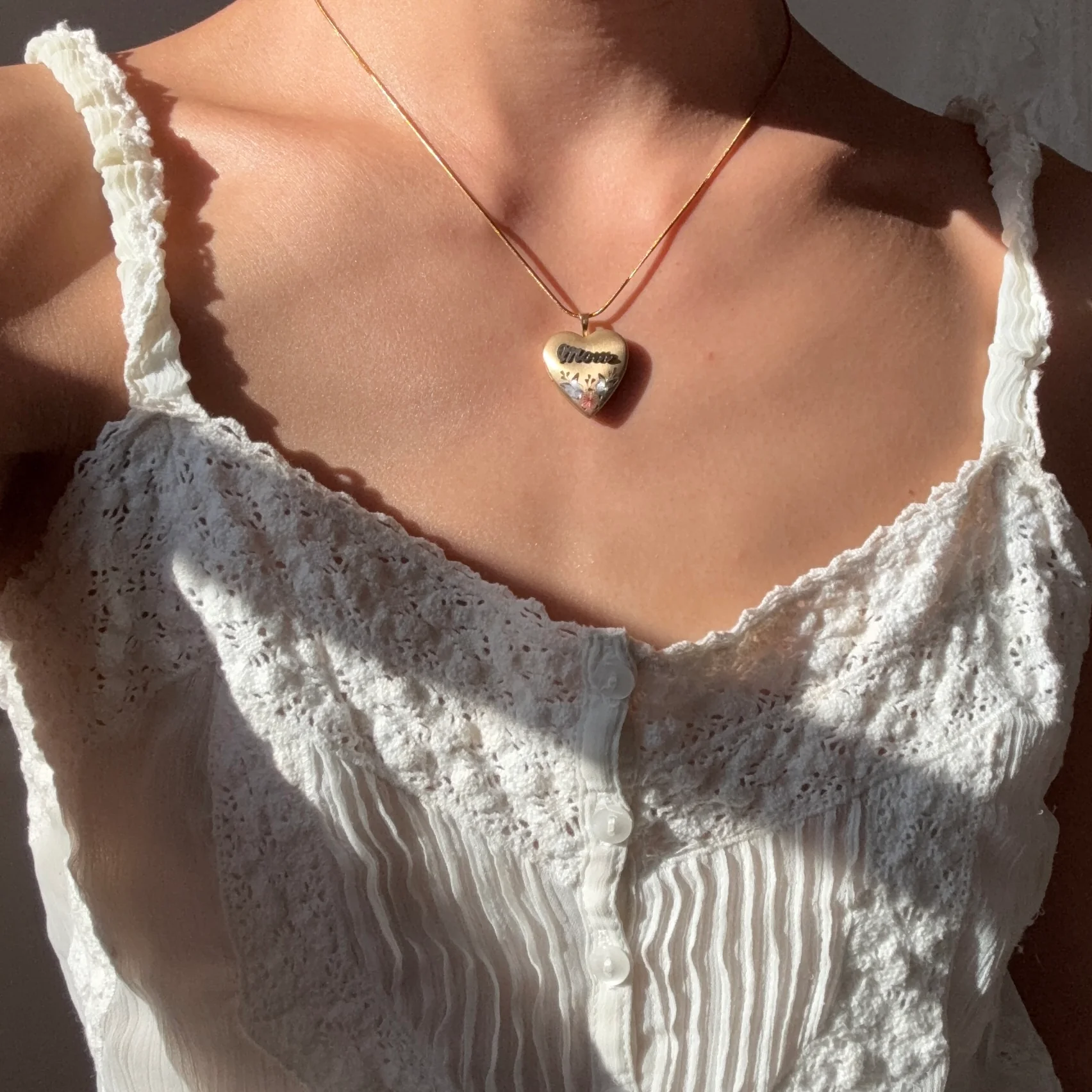 [Vintage Locket Drop] Mama's Girl Necklace - Image 2