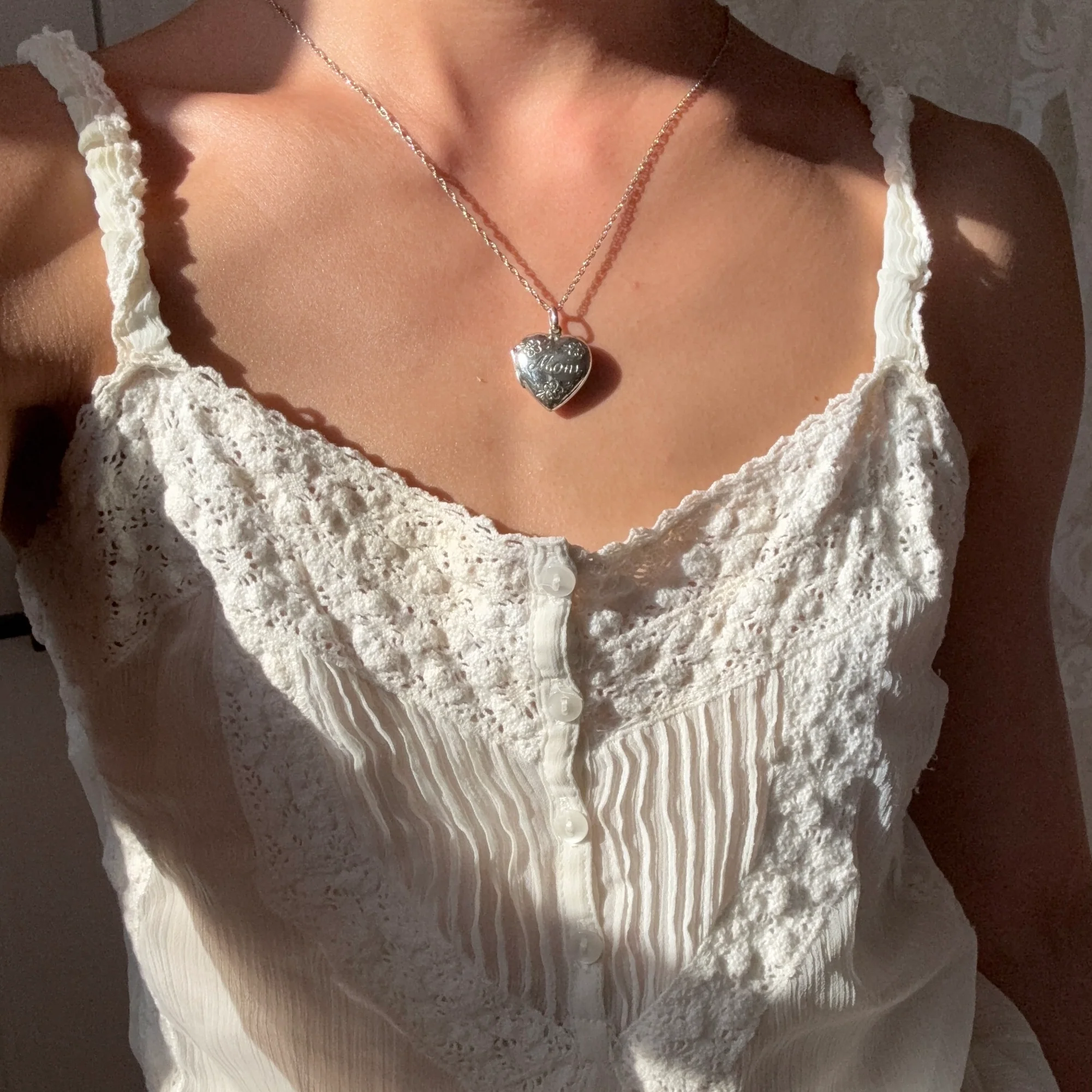 [Vintage Locket Drop] My First Love Necklace - Image 2