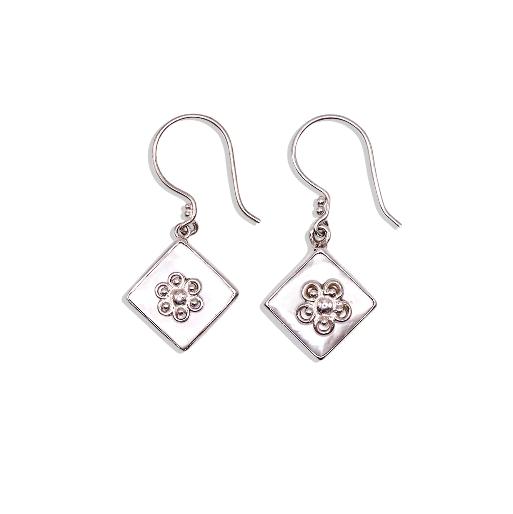 [Vintage Shell Drop] Mother Earrings