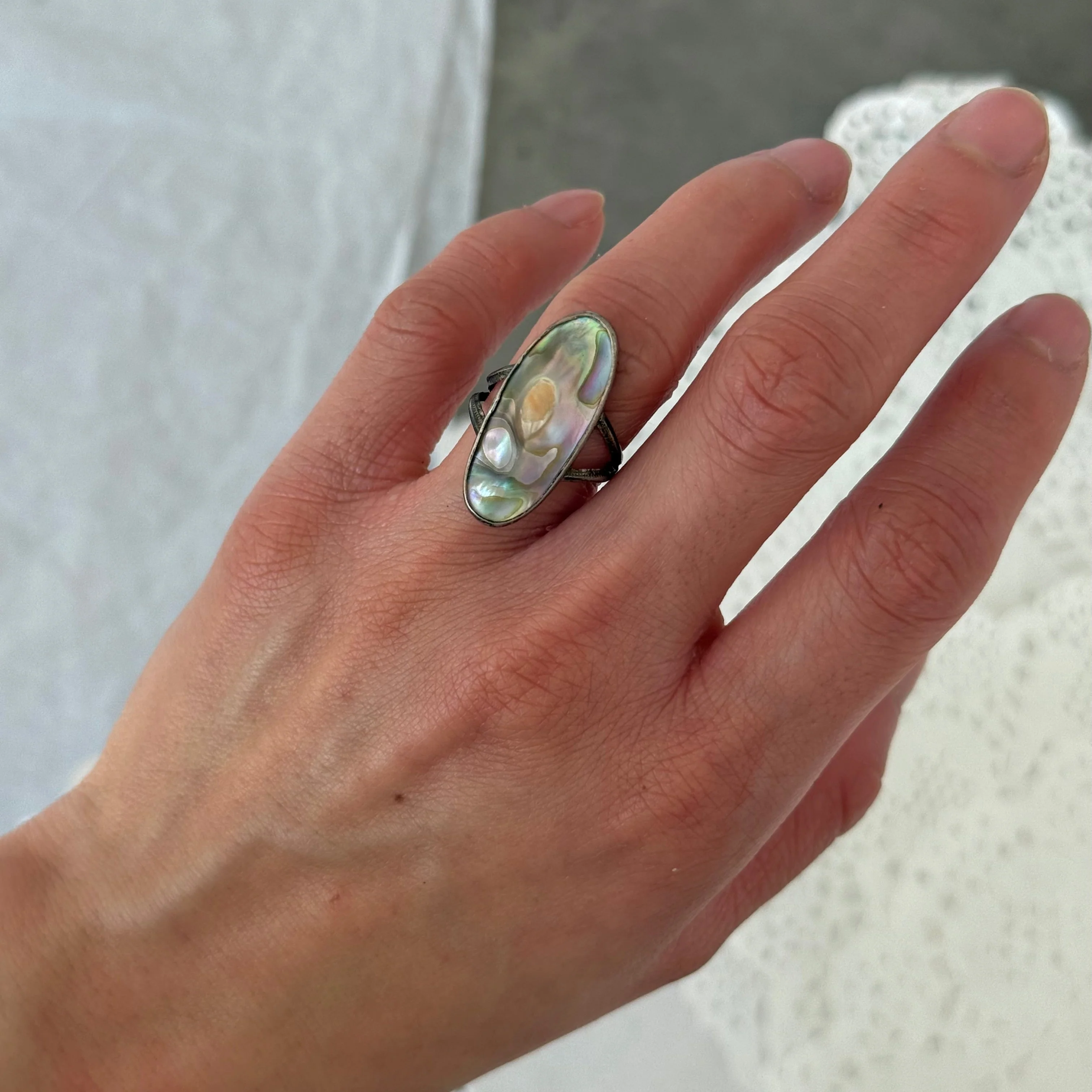 [Vintage Shell Drop] Triton Ring - Image 2